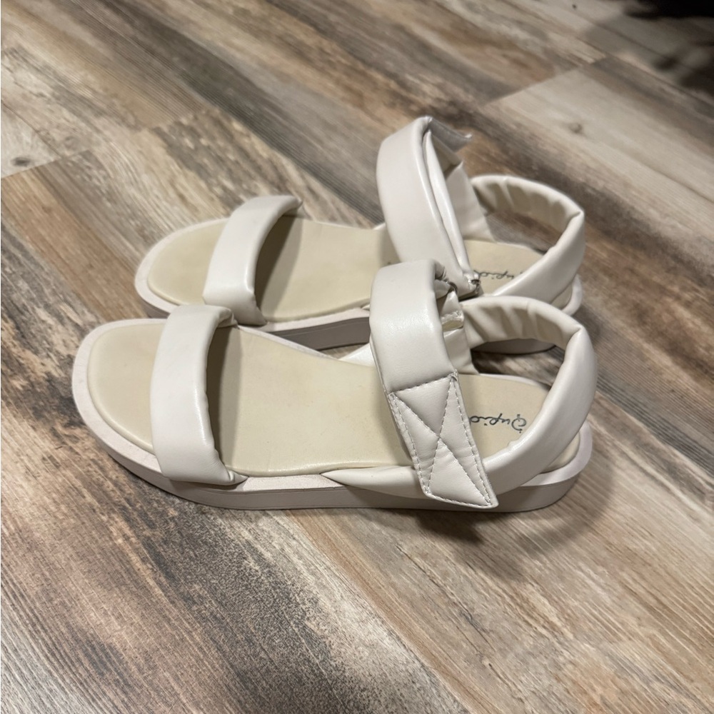 Cream Cushioned Strap Sandals Size 7